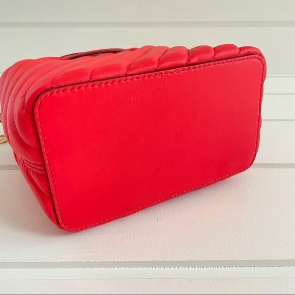 Michael Kors Suri Sm Quilted Bucket Crossbody Bag New With Tags - Picture 6 of 7